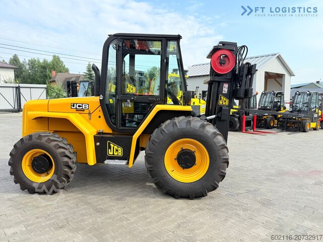 不整地フォークリフト JCB 940 / TRIPLEX 4500 / FREE-LIFT NEW TIRES