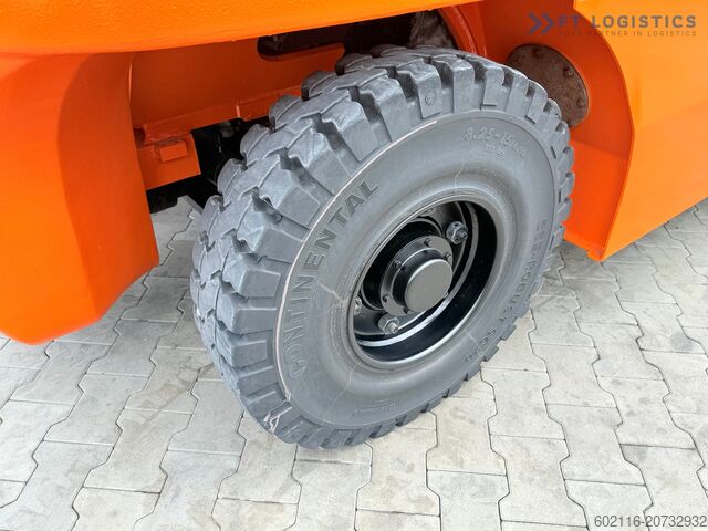 四輪フォークリフト DOOSAN 70 / DUPLEX / FORK 2500MM / POSITIONER