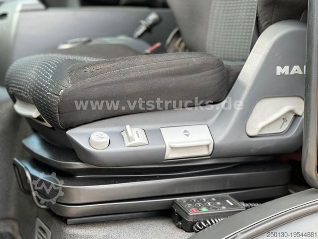 Nápojový vůz MAN TGM 22.250 Getränkewagen mit Ladebordwand Euro6