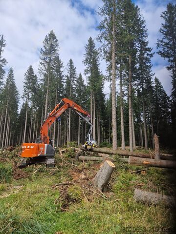 Kettenbagger/Harvester Hitachi ZAXIS 225