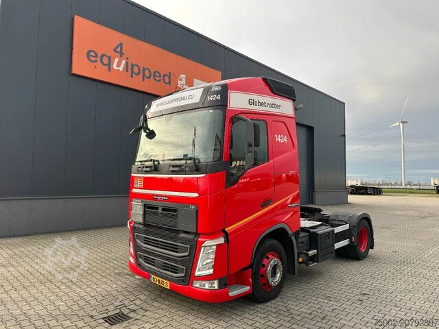 Hazardous substances Volvo FH Globetrotter 4x2 ADR (EXII, EXIII, FL, AT) E...