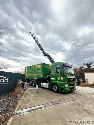 Nákladné auto s plochou korbou a plachtou MAN TGS 26.480 Kran 25m, Wechselpritsche , Container