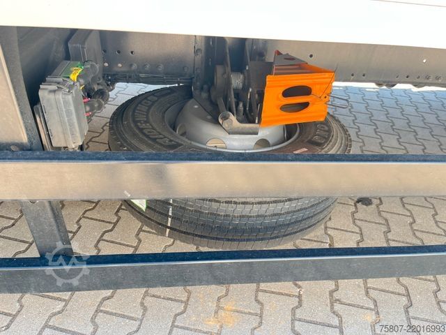 Camión caja MAN TGM 15.290 LL Koffer 7,10m LBW Anhängervorrüst.