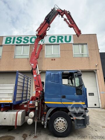 Camion à benne basculante Iveco EUROSTAR 240E52