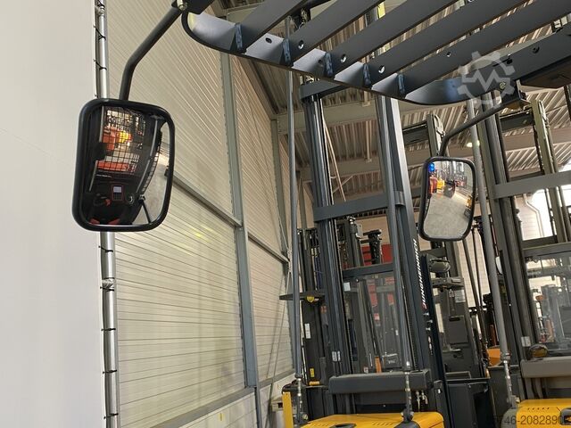 V ( 5213 ) Rail Guidance * NEW / Unused !!! LINDE V  ( 5213 ) Rail Guidance * NEW / Unused !!!