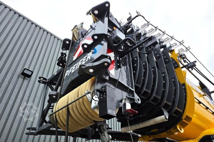 All-Terrain-Kran Grove GMK6300L-1 Available For Rent, Dutch Registration,