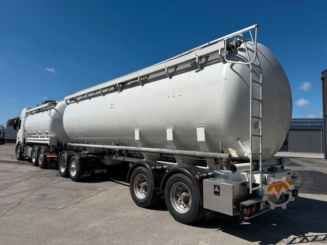 Camion-citerne SCANIA R500 NGS 6x2 26 m3 Silo + HMK Bilcon Silotrailer