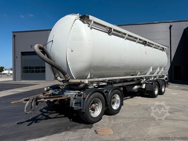 Camion-citerne SCANIA R500 NGS 6x2 26 m3 Silo + HMK Bilcon Silotrailer