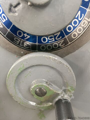 Mesin penggilingan Deckel FP2