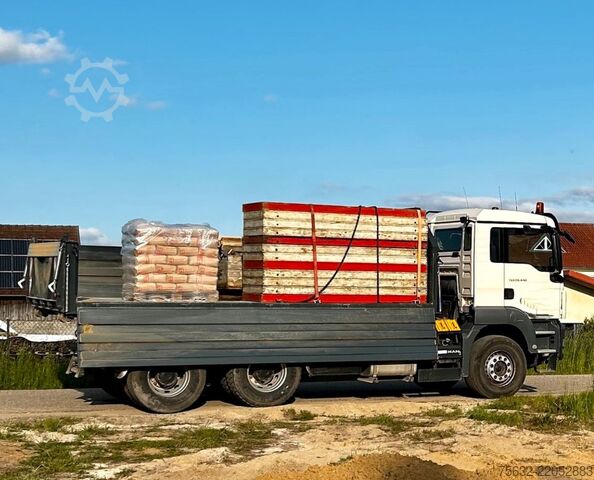Contenedor de 11 m3 con tapa combinada Hitta 5,5m Bordwandcontainer