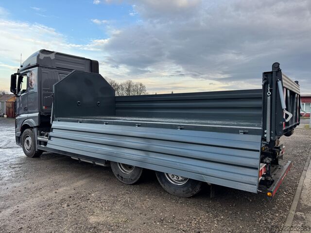 Contenedor de 11 m3 con tapa combinada Hitta 5,5m Bordwandcontainer