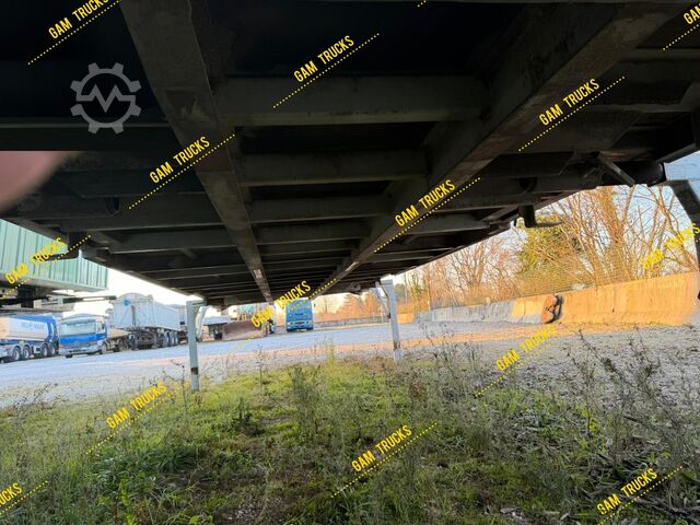 Kontejner s kukom  Container für Abrollkipper 8.20m + Plane