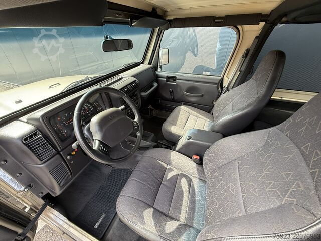 เอสยูวี Jeep WRANGLER TJ 4.0i 4x4
