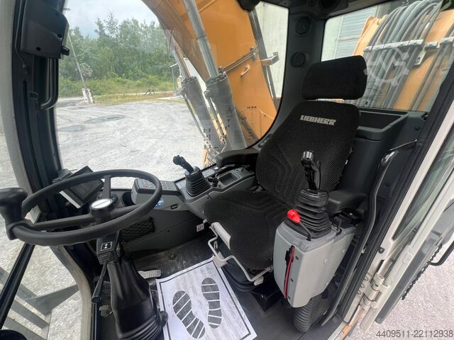 Liebherr mobilni bager uključujući sortirajuću hvataljku Liebherr LH 18 M Litronic