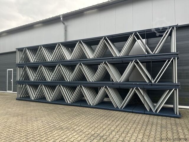Augstceltnes noliktavas palešu plauktu sistēmas plaukts Mecalux / Regallänge: 17.100 mm St.: 9.500 x 1.100 mm / Tr. 3.300 mm