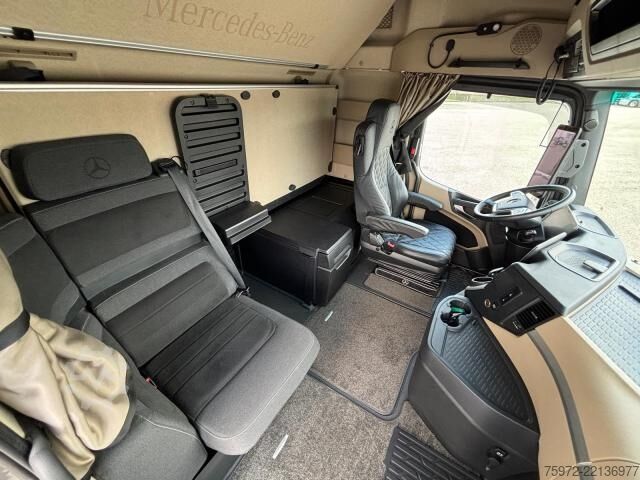 标准牵引车头  Actros 1848 LS GIGA FULL
