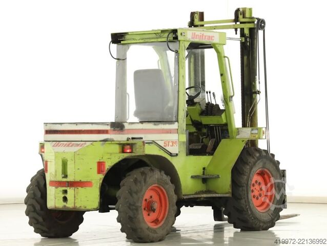 Xe nâng địa hình Claass Unitruck ST-30