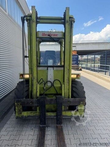Empilhadeira todo-o-terreno Claass Unitruck ST-30