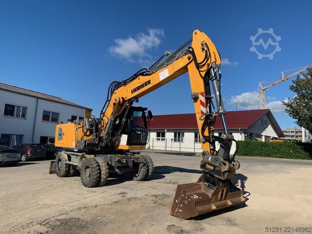 Mobilni bager Liebherr A 920 Litronic