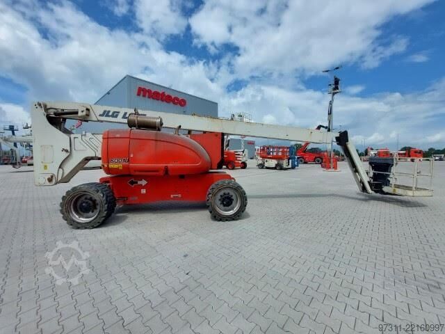 多関節伸縮式作業足場 JLG 800AJ