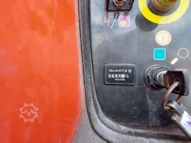 多関節伸縮式作業足場 JLG 800AJ