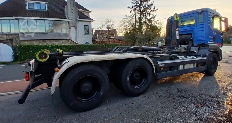 Camion benne à bras amovible MAN TGS 33440