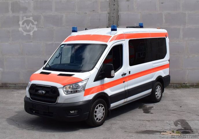 Ambulans Ford Transit KTW Krankentransportwagen