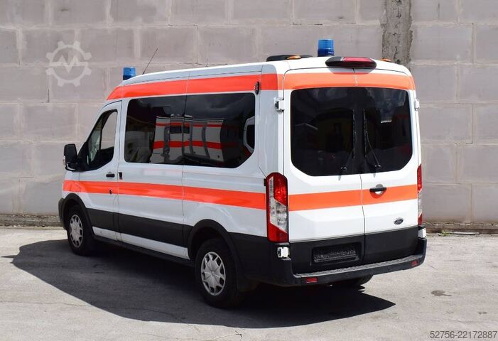 Ambulans Ford Transit KTW Krankentransportwagen