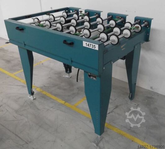 Acționat de transportor cu role Grenzebach mit Zentriereinheit