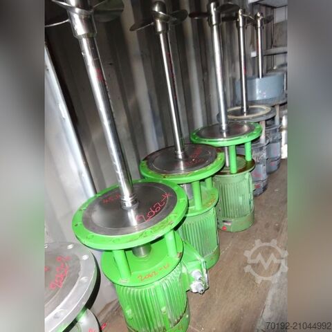 50.000 lítra matvælatankur úr V2A með hliðarspaða hrærivél  K0160