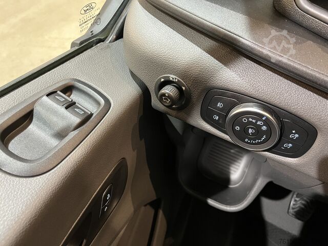 Платформенный фургон с двойной кабиной Ford Transit 2.0 TDCI L2H1 130 PK DC Dubbel Cabine T...