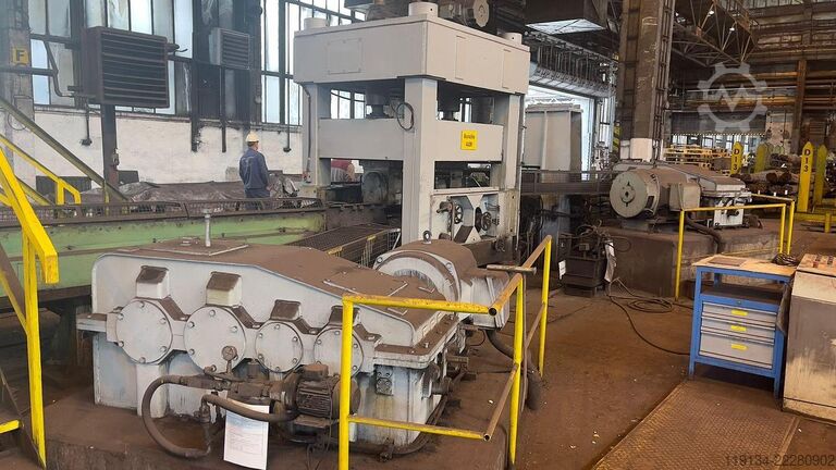 FARMER NORTON BAR STRAIGHTENER 4V-2M FARMER NORTON BAR STRAIGHTENER 4V-2M