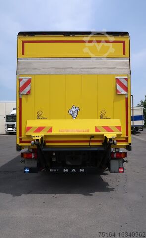 Грузовик с бортовой платформой и брезентом MAN TGX 26.480 LL 6x2 Nachlauflenkachse