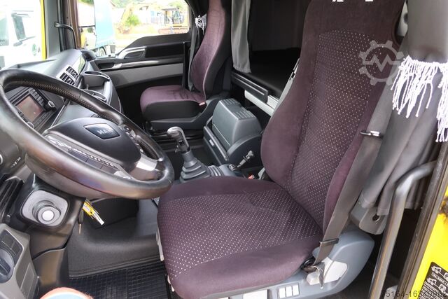 Xe tải sàn phẳng và bạt MAN TGX 26.480 LL 6x2 Nachlauflenkachse