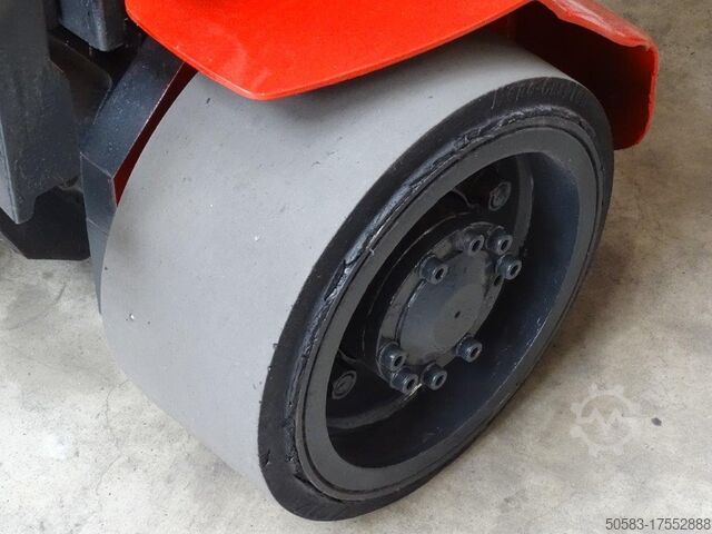 Xe tải lối đi rất hẹp Narrow Aisle FLEXI G4