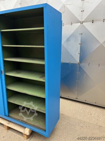 Workshop cabinet  