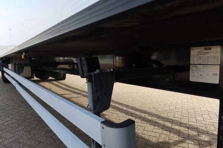 Box body Heiwo TGM Heiwo city trailer geïsoleerd + Dhollandia ...