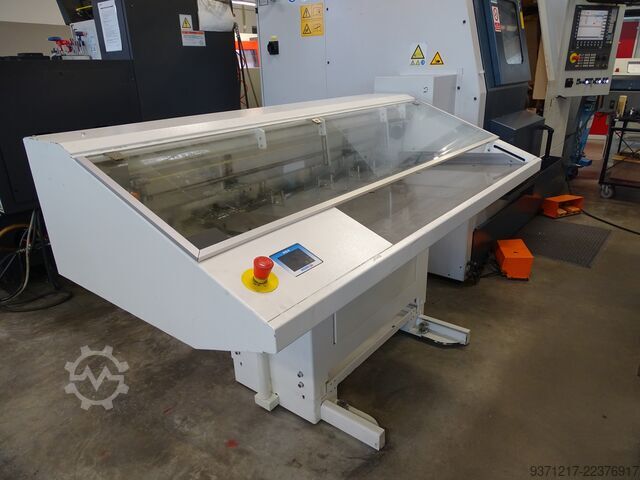 CNC turning and milling center Spinner TC600