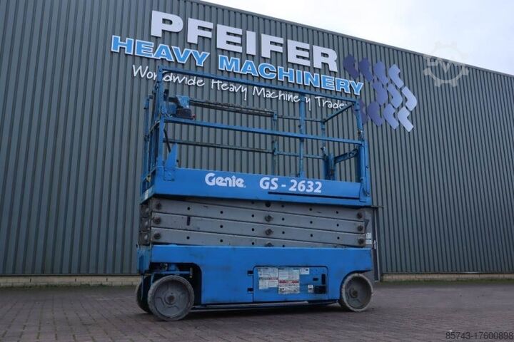 Scissor lift Genie GS2632 Electric, Working Height 10m, 227kg Capacit