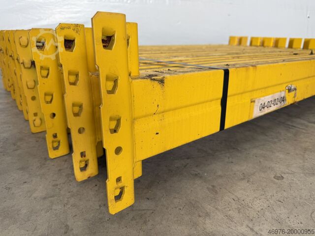 Багатоярусний склад Траверса для палетних стелажів META Thyssen / K: 120 x 50 mm lichte Weite: 1.800 mm