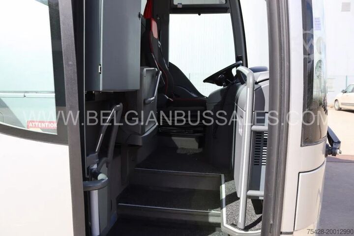 Coach Mercedes Tourismo 16RHD M2