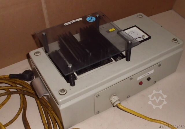 Ladegerät 24 V 4 A Stahl 24 Volt 4 Amp.