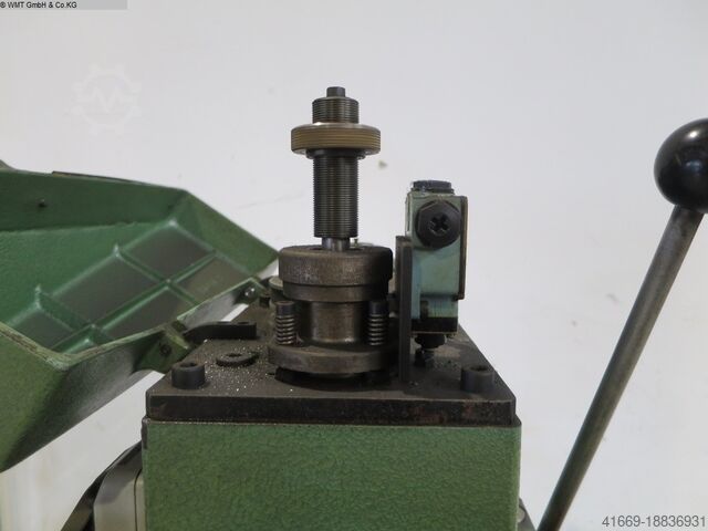 Mesin pemotong benang HAGEN & GOEBEL 468 E