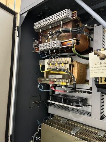 מרכז עיבוד שבבי אנכי CINCINNATI SABRE 750