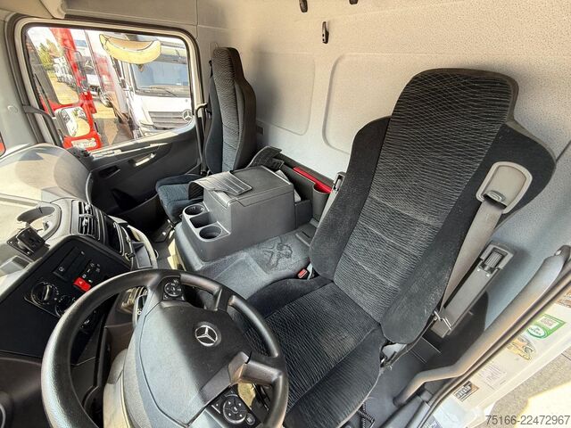 বক্স ভ্যান MERCEDES-BENZ ATEGO 821 L Koffer 4,10 m LBW 1 T*SEITENTÜRE