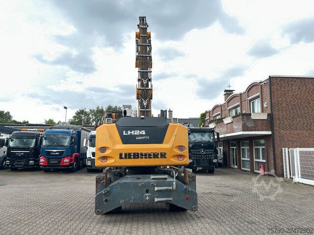 轮式挖掘机 LIEBHERR LH 24 Litronic mit Abbruch- / Sortiergreifer