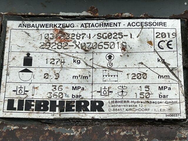 轮式挖掘机 LIEBHERR LH 24 Litronic mit Abbruch- / Sortiergreifer