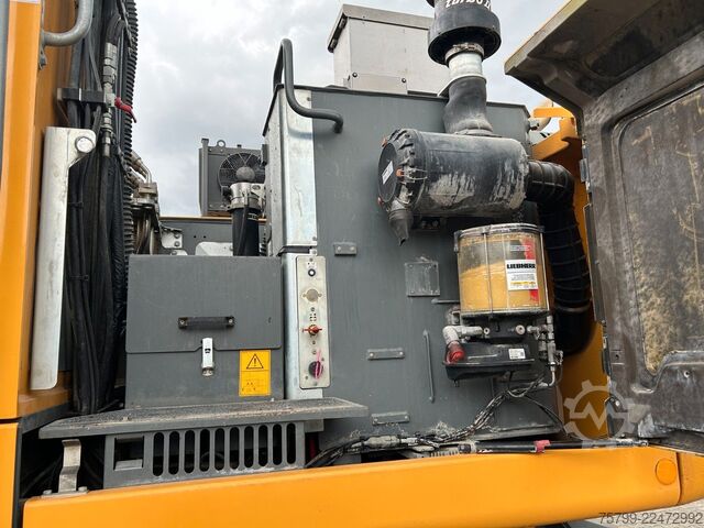 轮式挖掘机 LIEBHERR LH 24 Litronic mit Abbruch- / Sortiergreifer