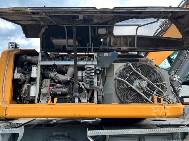 轮式挖掘机 LIEBHERR LH 24 Litronic mit Abbruch- / Sortiergreifer