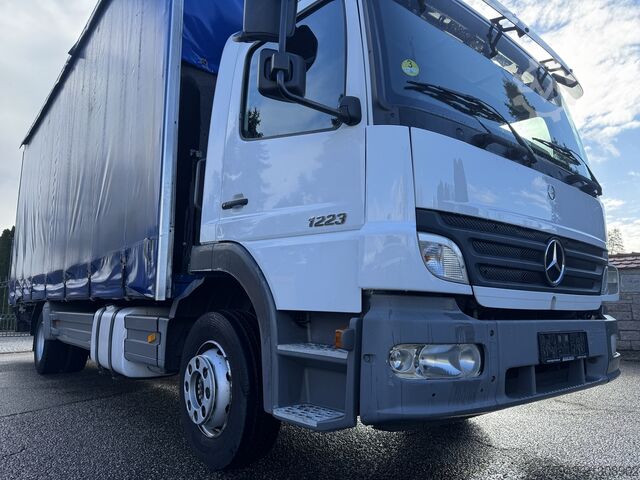 Atego 1223 L skrzynia/plandeka 7,30m windy załad. Mercedes-Benz Atego 1223 L Pritsche/Plane 7,30m LBW